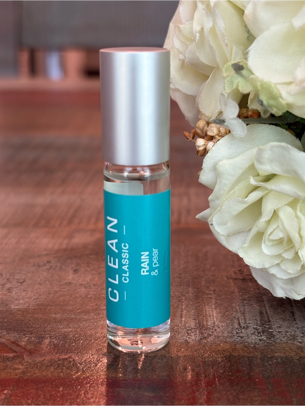 New CLEAN CLASSIC Mini Fragrance ROLLERBALL in RAIN & PEAR!